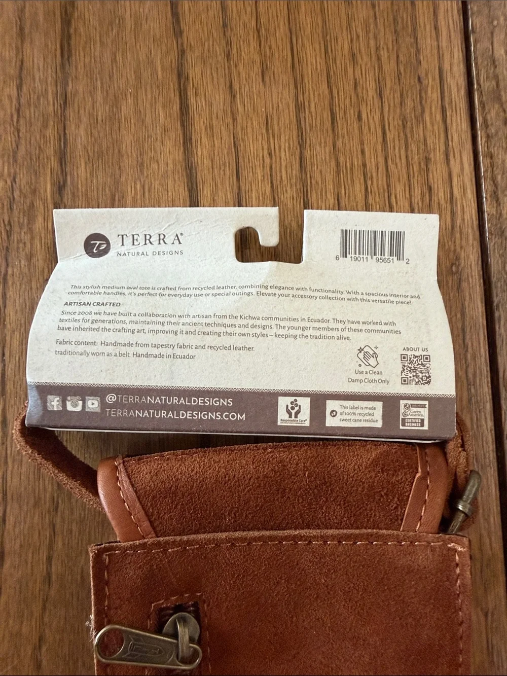 Terra Elegant Suede Phone Holder - Brown Chevron